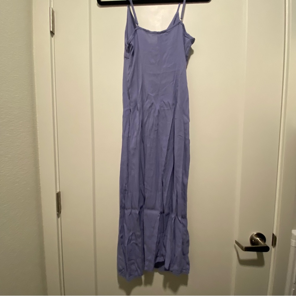 Dress - Picture 6 of 6